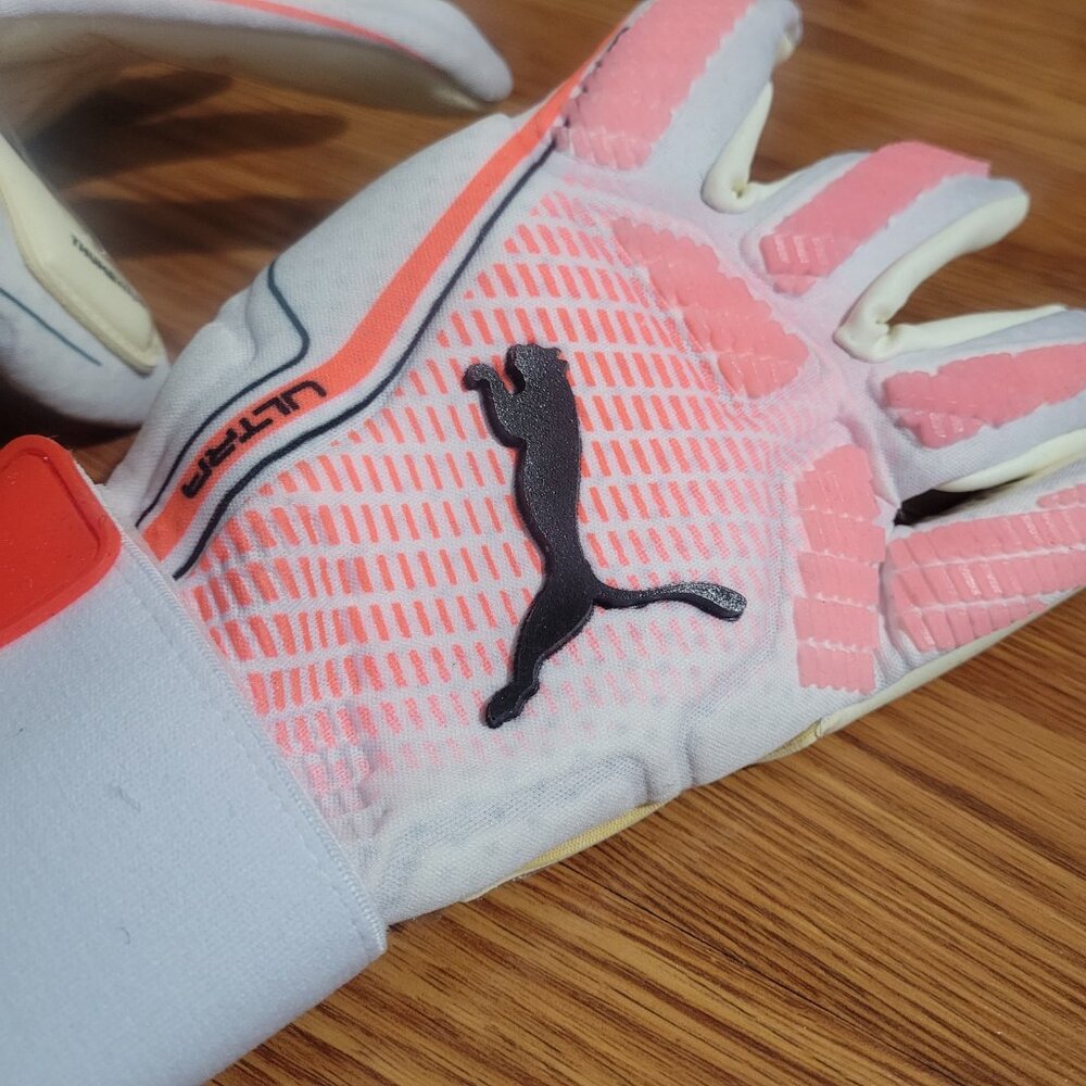 PUMA Football Soccer Ultra Ultimate Hybrid GoalKeeper Gloves White Red Black 7 8 - Picture 9 of 12